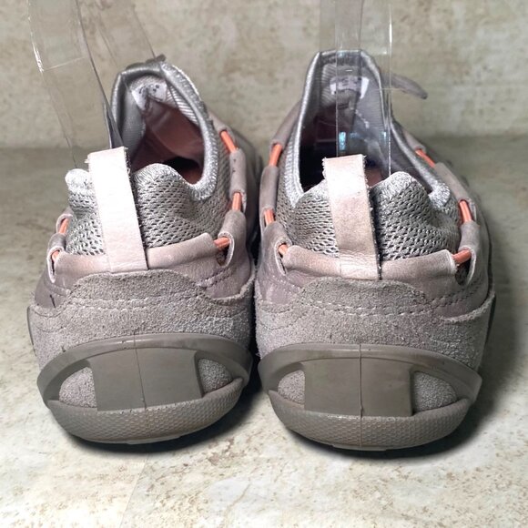 Ecco Womens Gray Suede & Leather Slip-On Shoes Toggle Closure Gorpcore Casual - Picture 5 of 12